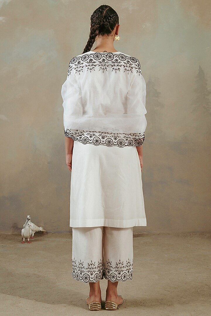 Ivory Silk Chanderi Kurta Set by Sureena Chowdhri at Pernia's Pop Up Shop