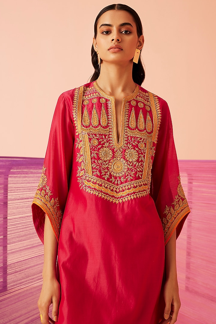 Crimson Magenta Silk Chanderi Embroidered Kurta Set by Sureena Chowdhri at Pernia's Pop Up Shop