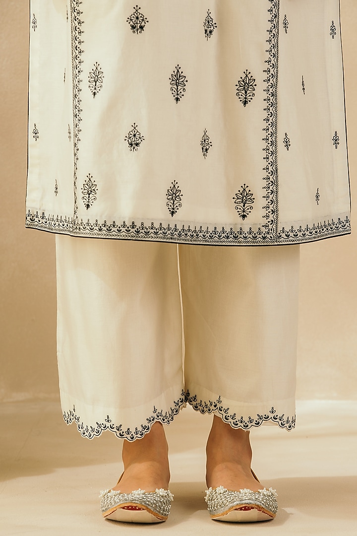 Ivory Silk Chanderi Embroidered Kalidar Kurta Set by Sureena Chowdhri at Pernia's Pop Up Shop