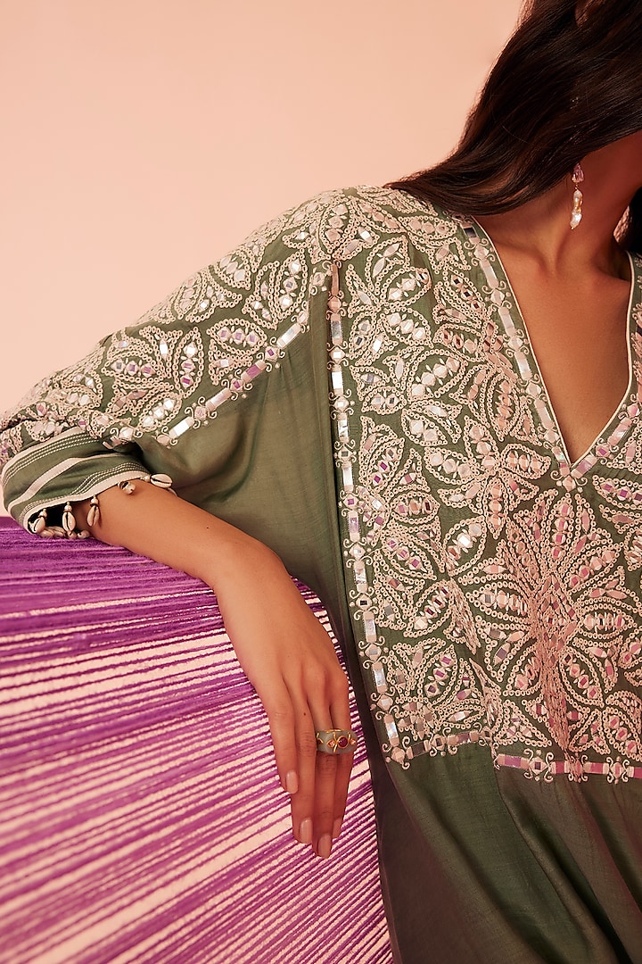 Forest Green Muslin Embroidered Kaftan Design by Sureena Chowdhri at ...