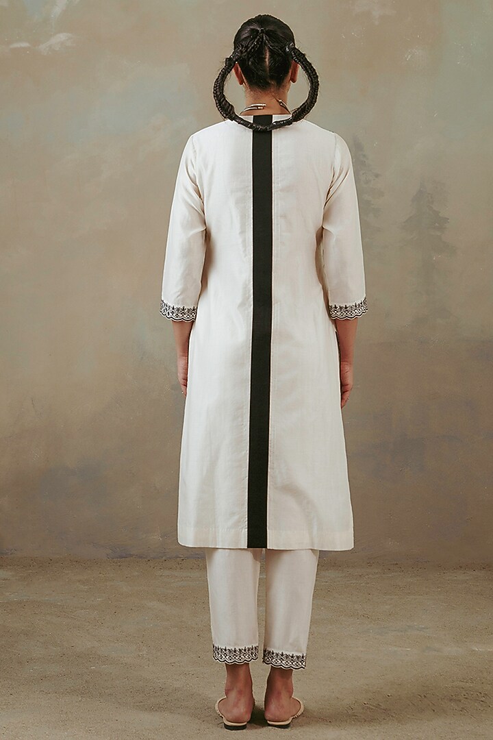 Ivory Silk Chanderi Embroidered Kurta Set by Sureena Chowdhri at Pernia's Pop Up Shop