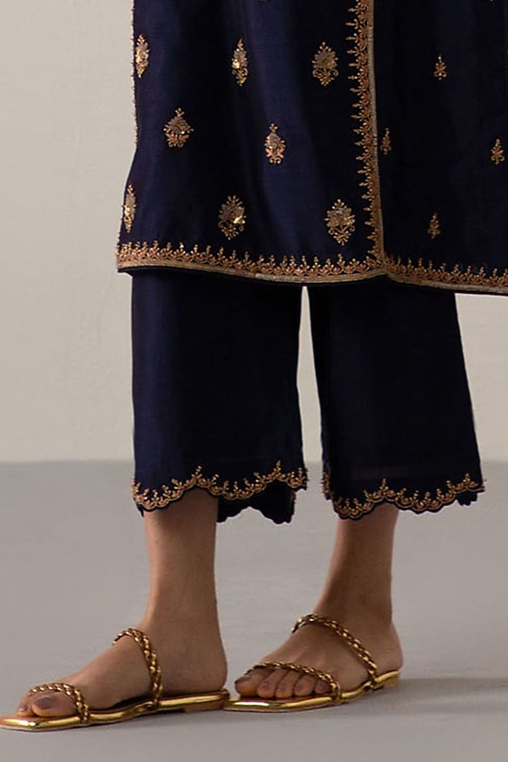 Sapphire Blue Silk Chanderi Embroidered Kurta Set by Sureena Chowdhri at Pernia's Pop Up Shop