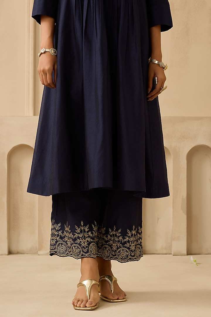 Navy Blue Silk Chanderi Zari Embroidered Kurta Set by Sureena Chowdhri at Pernia's Pop Up Shop