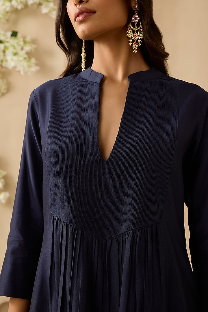 Navy Blue Silk Chanderi Zari Embroidered Kurta Set by Sureena Chowdhri at Pernia's Pop Up Shop