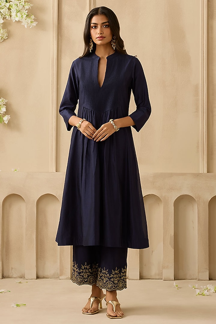 Navy Blue Silk Chanderi Zari Embroidered Kurta Set by Sureena Chowdhri at Pernia's Pop Up Shop