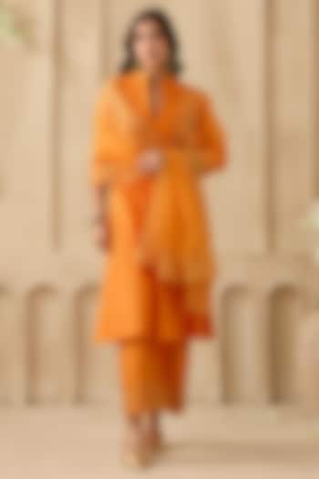 Orange Silk Chanderi Zari Embroidered Kurta Set by Sureena Chowdhri at Pernia's Pop Up Shop