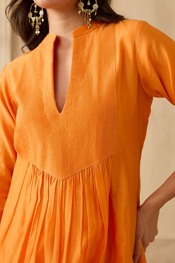 Orange Silk Chanderi Zari Embroidered Kurta Set by Sureena Chowdhri at Pernia's Pop Up Shop