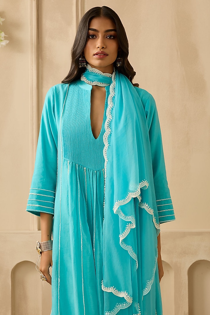 Firozi Silk Chanderi Pearl Embroidered Kurta Set by Sureena Chowdhri at Pernia's Pop Up Shop