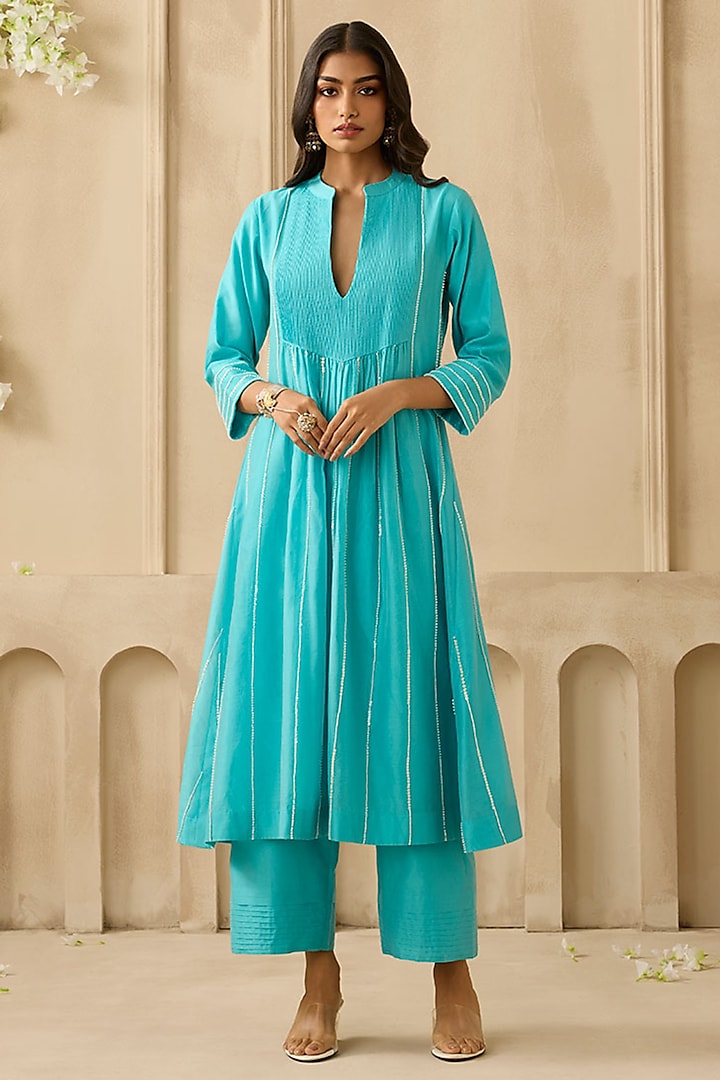 Firozi Silk Chanderi Pearl Embroidered Kurta Set by Sureena Chowdhri at Pernia's Pop Up Shop