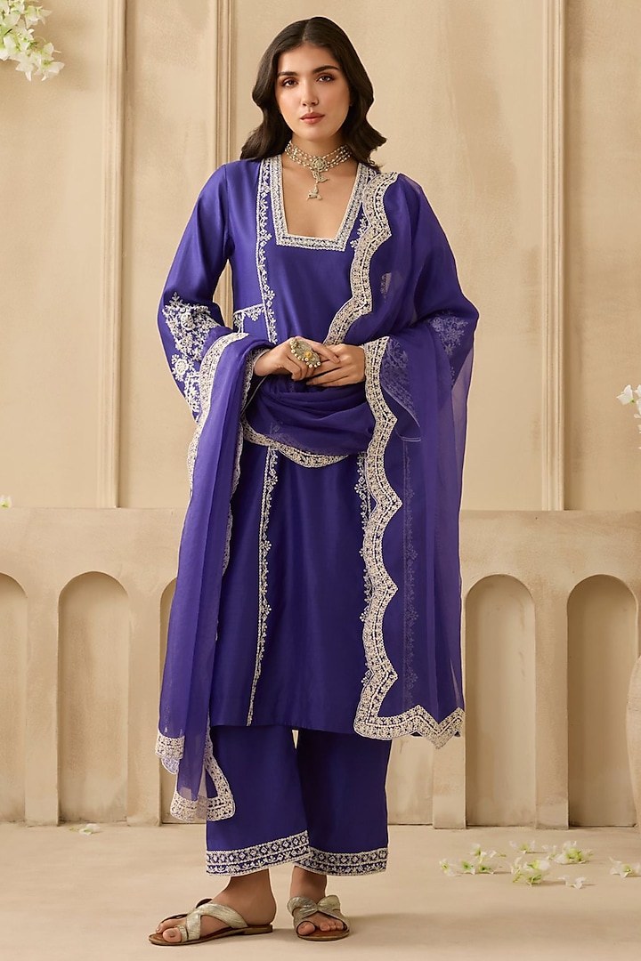 Violet Silk Chanderi Pearl & Sequin Embroidered Kurta Set by Sureena Chowdhri at Pernia's Pop Up Shop