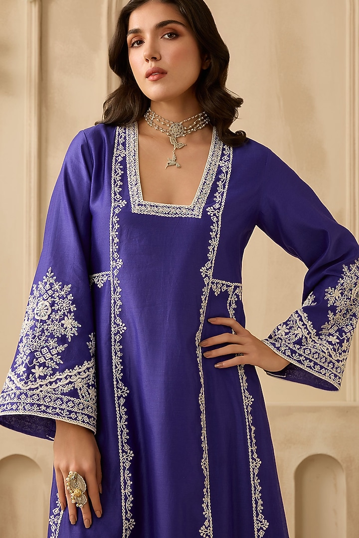 Violet Silk Chanderi Pearl & Sequin Embroidered Kurta Set by Sureena Chowdhri at Pernia's Pop Up Shop