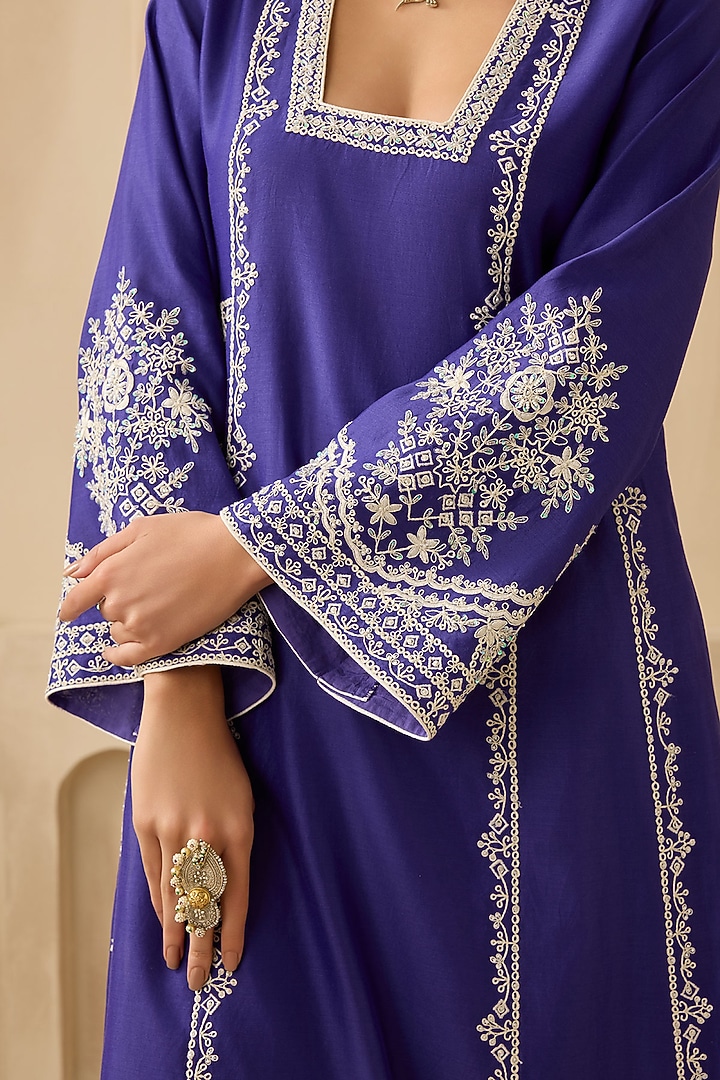 Violet Silk Chanderi Pearl & Sequin Embroidered Kurta Set by Sureena Chowdhri at Pernia's Pop Up Shop