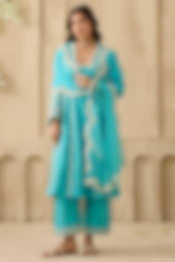 Firozi Silk Chanderi Pearl & Sequin Embroidered Kurta Set by Sureena Chowdhri at Pernia's Pop Up Shop