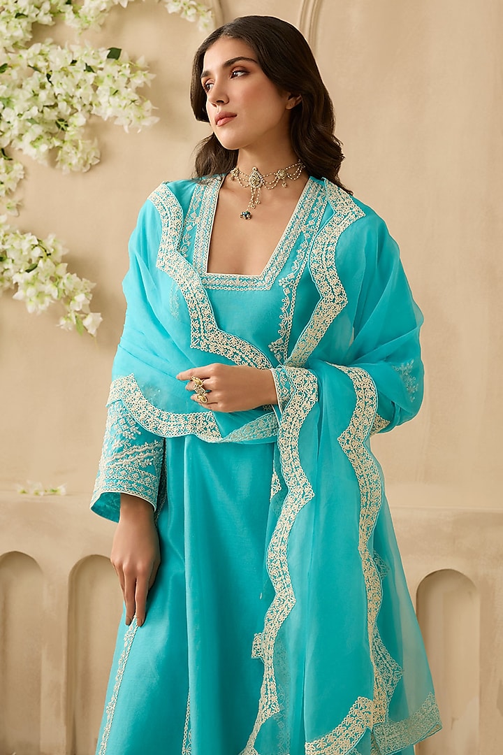 Firozi Silk Chanderi Pearl & Sequin Embroidered Kurta Set by Sureena Chowdhri at Pernia's Pop Up Shop