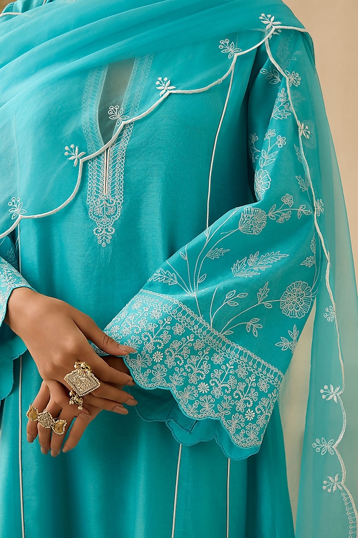 Firozi Silk Chanderi Floral & Thread Work A-Line Kurta Set by Sureena Chowdhri at Pernia's Pop Up Shop