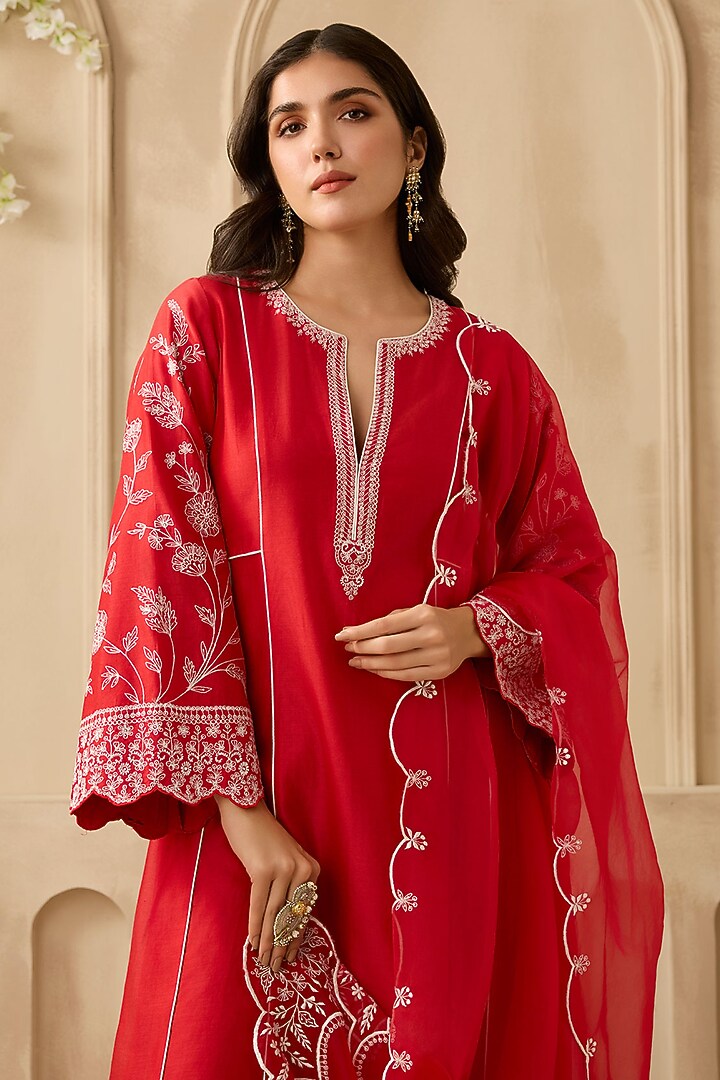 Red Silk Chanderi Floral & Thread Work A-Line Kurta Set by Sureena Chowdhri at Pernia's Pop Up Shop