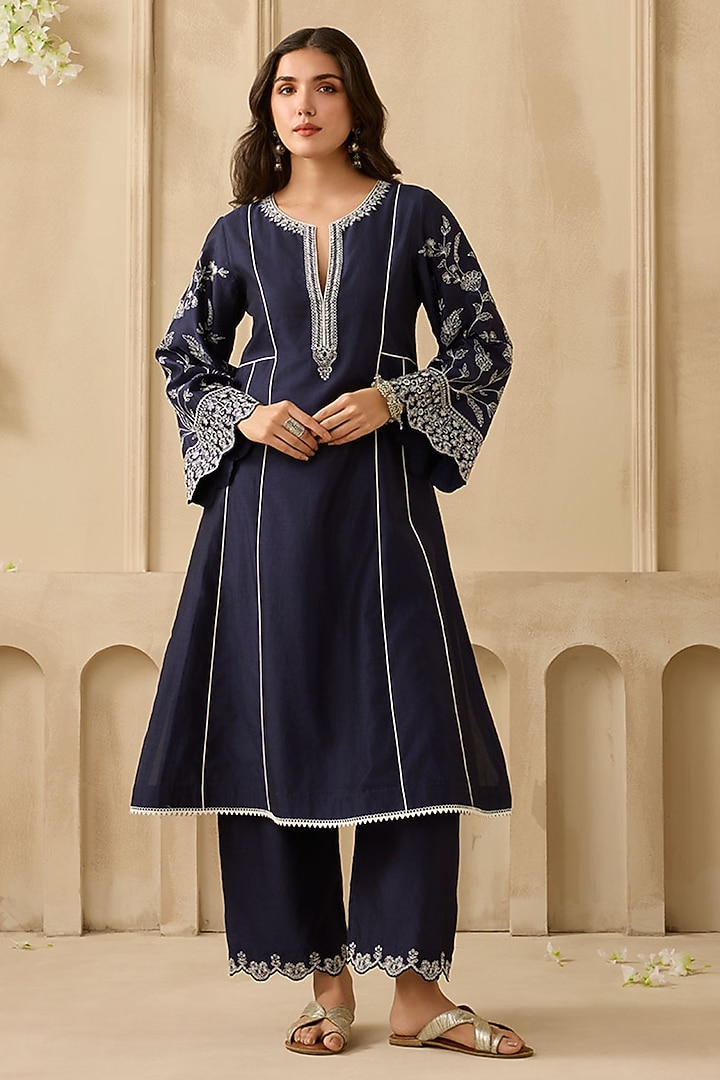 Navy Blue Silk Chanderi Floral & Thread Work A-Line Kurta Set by Sureena Chowdhri at Pernia's Pop Up Shop