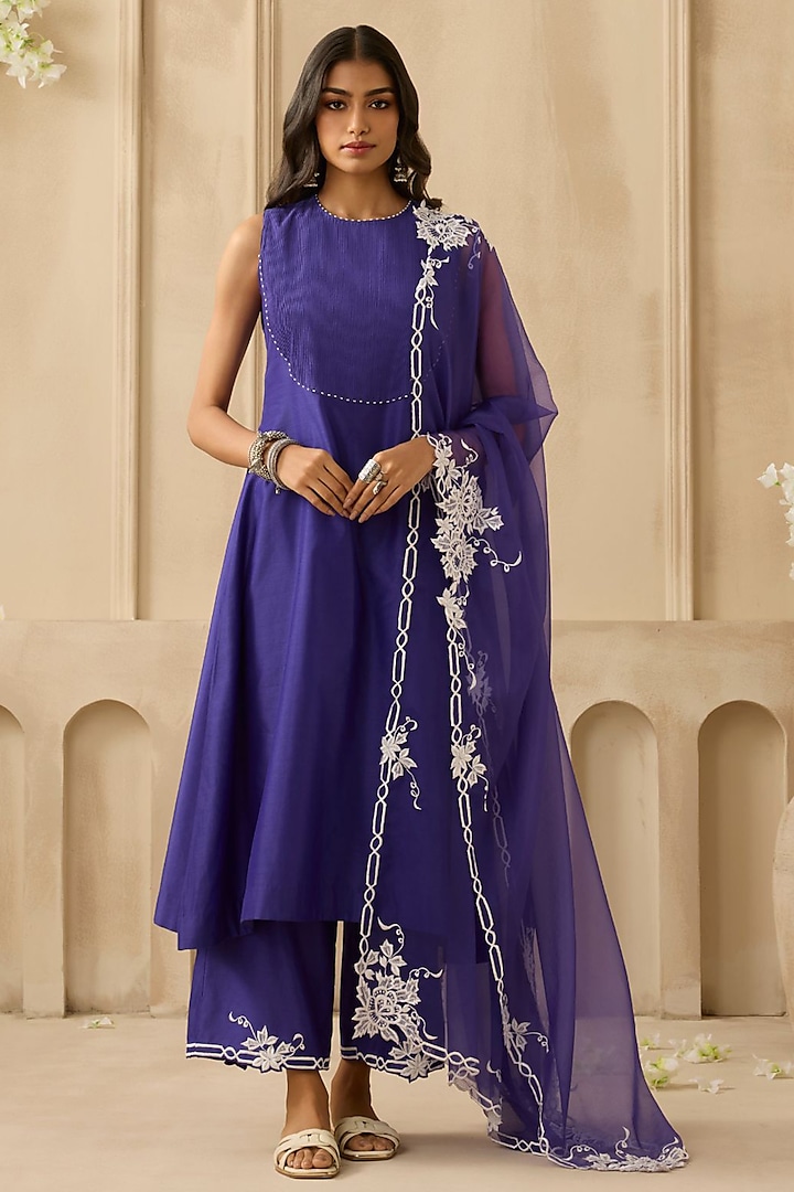 Violet Silk Chanderi Pearl & Bead Embroidered Kurta Set by Sureena Chowdhri at Pernia's Pop Up Shop