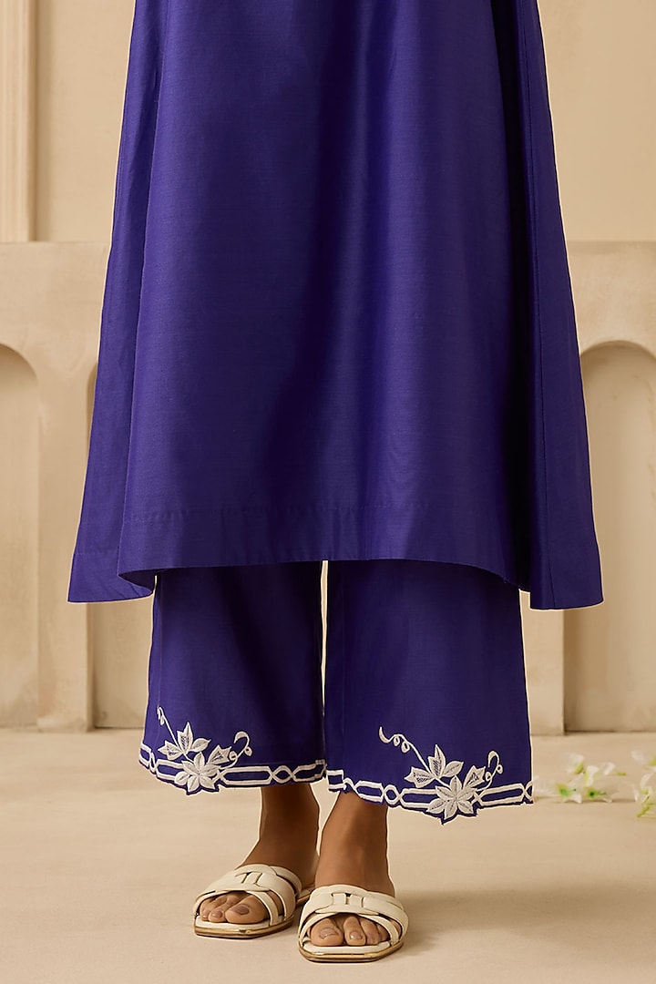 Violet Silk Chanderi Pearl & Bead Embroidered Kurta Set by Sureena Chowdhri at Pernia's Pop Up Shop