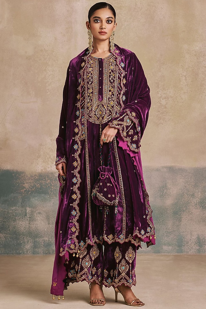 Plum-Colored Silk Velvet Embroidered Kurta Set by Sureena Chowdhri at Pernia's Pop Up Shop