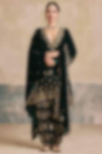 Bottle Green Silk Velvet Embroidered Short Kurta Set by Sureena Chowdhri at Pernia's Pop Up Shop