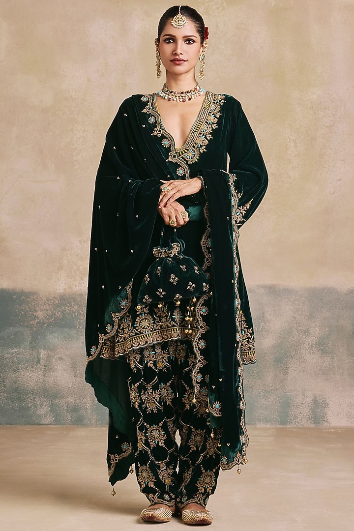 Bottle Green Silk Velvet Embroidered Short Kurta Set by Sureena Chowdhri at Pernia's Pop Up Shop