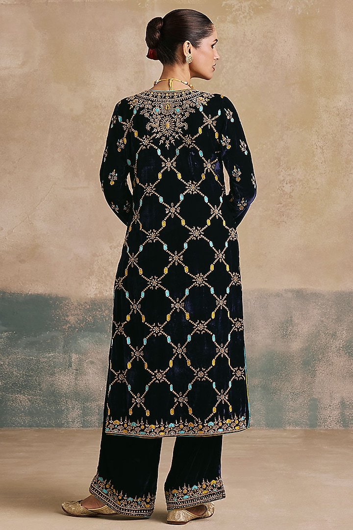 Deep Navy Blue Silk Velvet Embroidered Kurta Set by Sureena Chowdhri at Pernia's Pop Up Shop