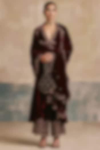 Burgundy Silk Velvet Embroidered Asymmetrical Kurta Set by Sureena Chowdhri at Pernia's Pop Up Shop