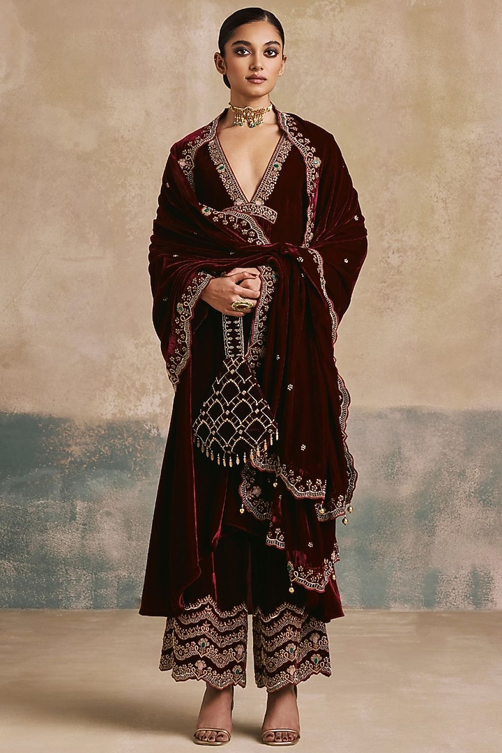 Burgundy Silk Velvet Embroidered Asymmetrical Kurta Set by Sureena Chowdhri at Pernia's Pop Up Shop