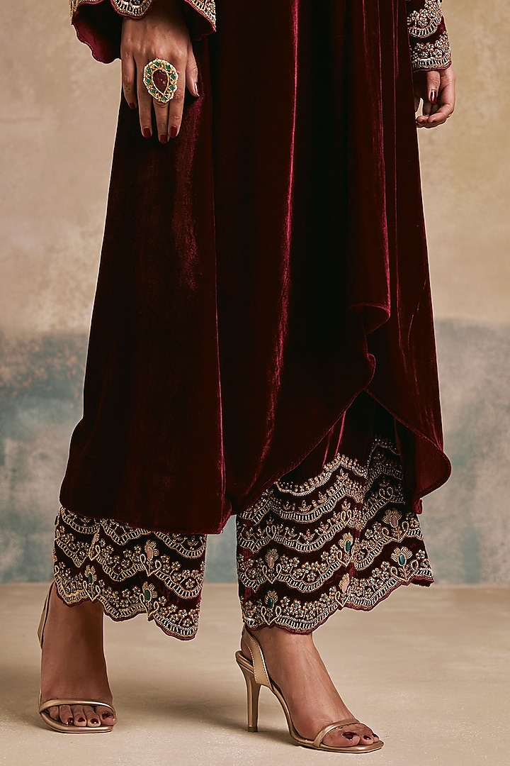 Burgundy Silk Velvet Embroidered Asymmetrical Kurta Set by Sureena Chowdhri at Pernia's Pop Up Shop