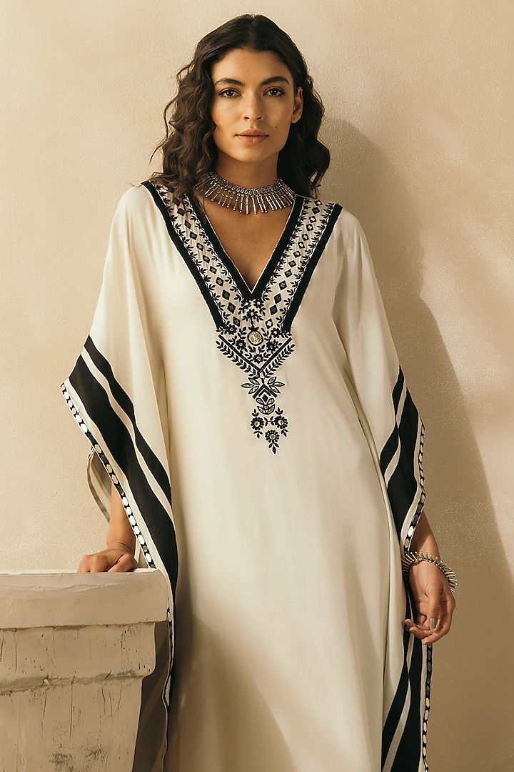 Ivory Muslin Embroidered Kaftan by Sureena Chowdhri at Pernia's Pop Up Shop