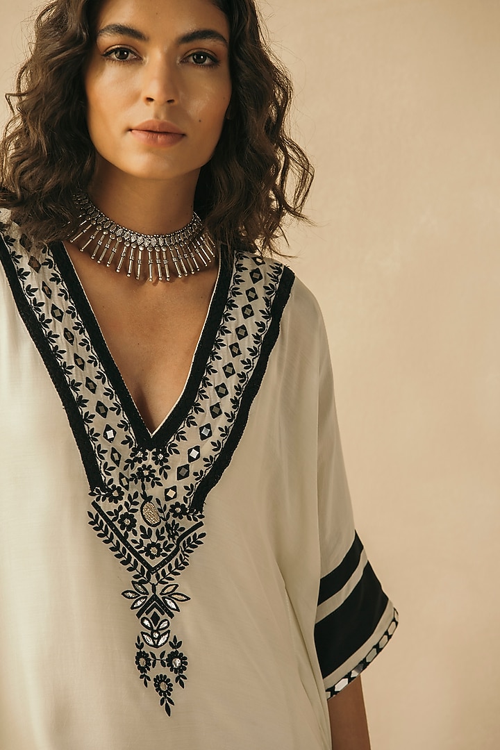 Ivory Muslin Embroidered Kaftan by Sureena Chowdhri at Pernia's Pop Up Shop