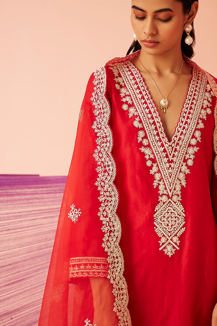 Red Silk Chanderi Embroidered Asymmetrical Kurta Set by Sureena Chowdhri at Pernia's Pop Up Shop