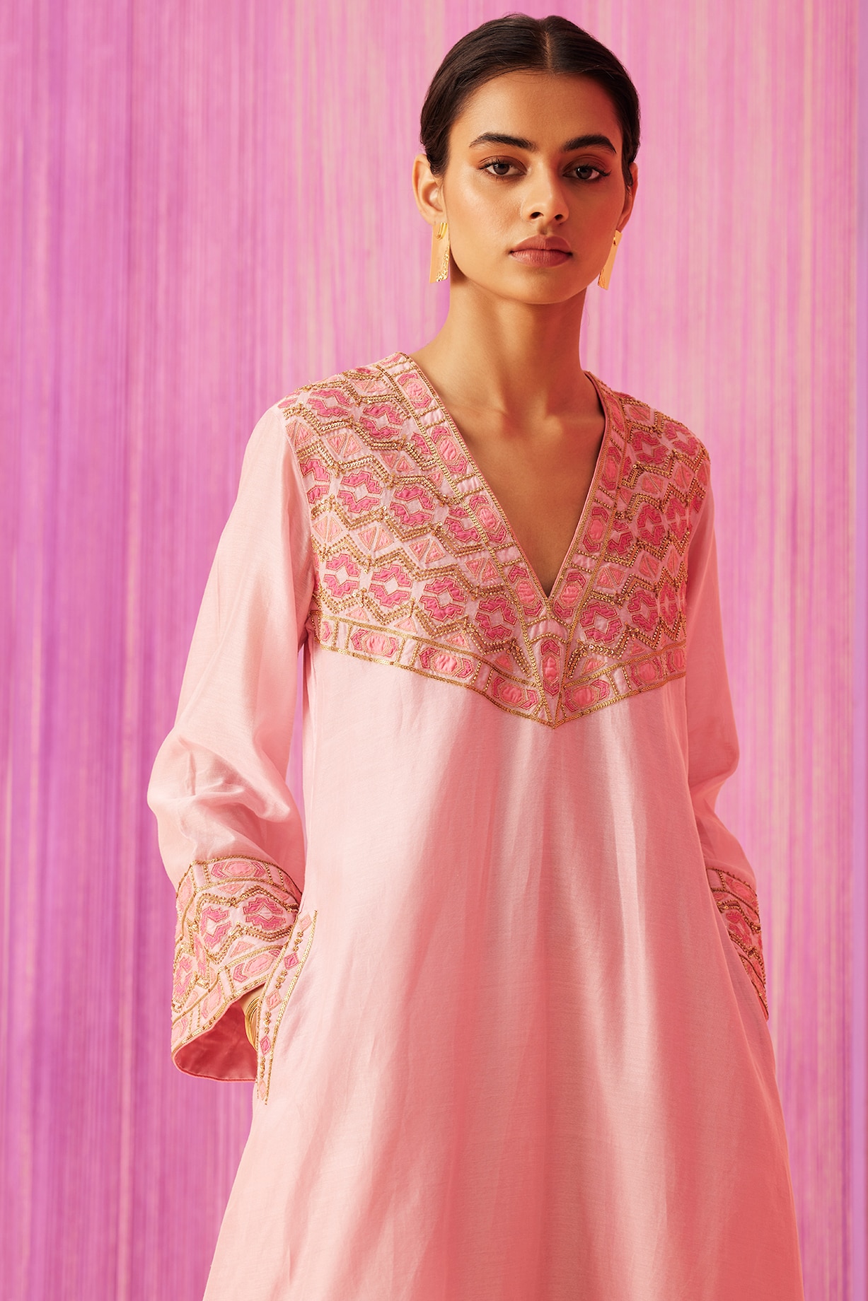 Rose Pink Mul chanderi pearl embroidered kurta paired with cotton pants - Set of 3