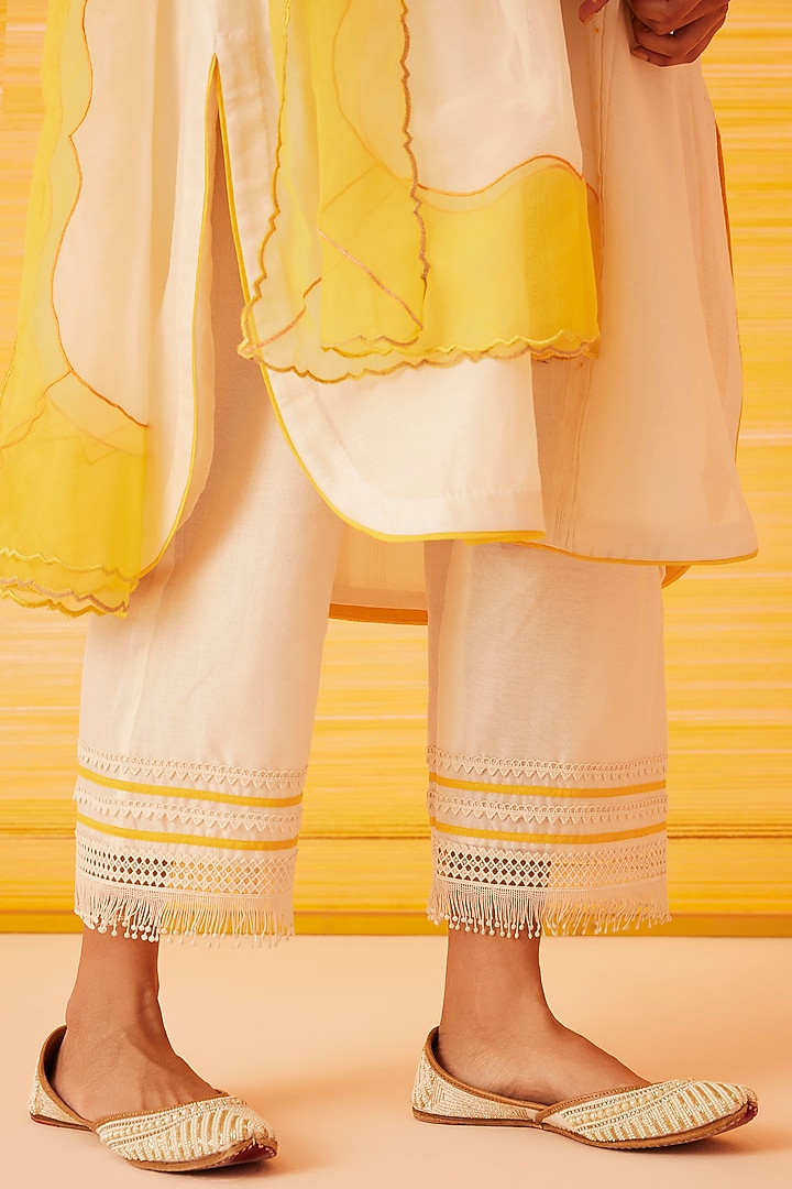 Ivory Silk Chanderi Embroidered Kurta Set by Sureena Chowdhri at Pernia's Pop Up Shop