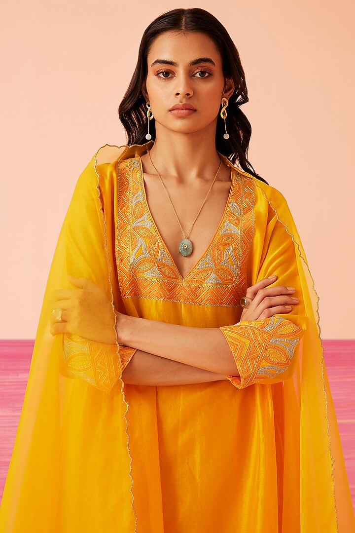 Dark Yellow Silk Chanderi Embroidered Kurta Set by Sureena Chowdhri at Pernia's Pop Up Shop