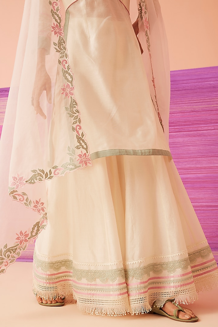 Ivory Silk Chanderi Gharara Set by Sureena Chowdhri at Pernia's Pop Up Shop