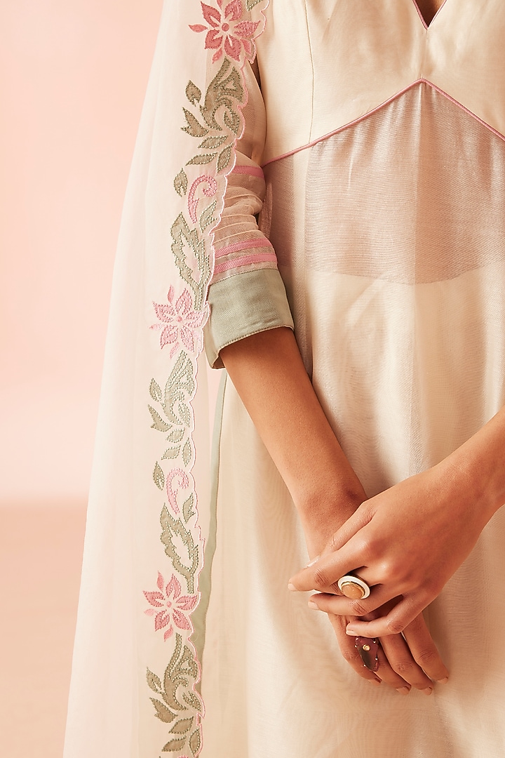 Ivory Silk Chanderi Gharara Set by Sureena Chowdhri at Pernia's Pop Up Shop