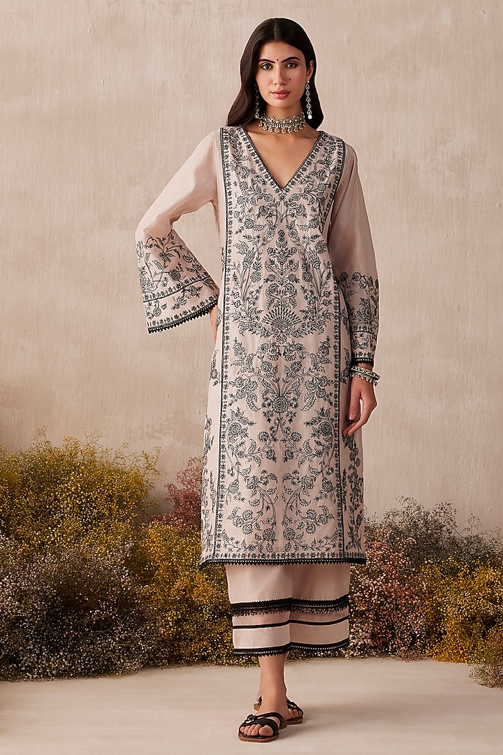 Nude Beige Silk Chanderi Thread Work Kurta Set by Sureena Chowdhri at Pernia's Pop Up Shop