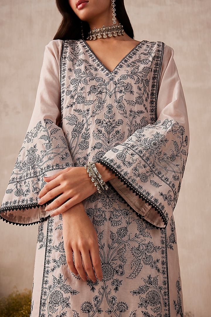 Nude Beige Silk Chanderi Thread Work Kurta Set by Sureena Chowdhri at Pernia's Pop Up Shop