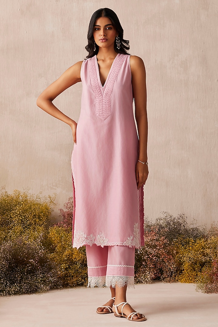 Rose Pink Silk Chanderi 3D Floral Patch Work Kurta Set by Sureena Chowdhri at Pernia's Pop Up Shop
