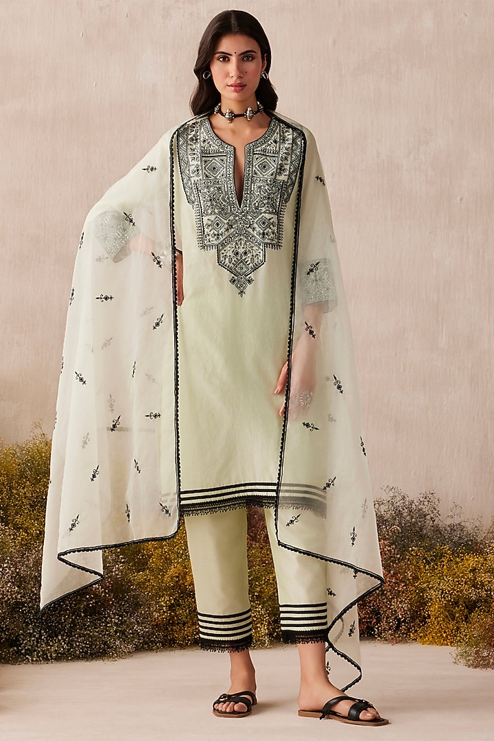 Lime Green Silk Chanderi Thread Work Kurta Set by Sureena Chowdhri at Pernia's Pop Up Shop