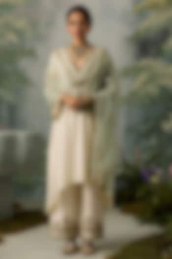 Ivory Silk Chanderi Asymmetrical Kurta Set by Sureena Chowdhri at Pernia's Pop Up Shop