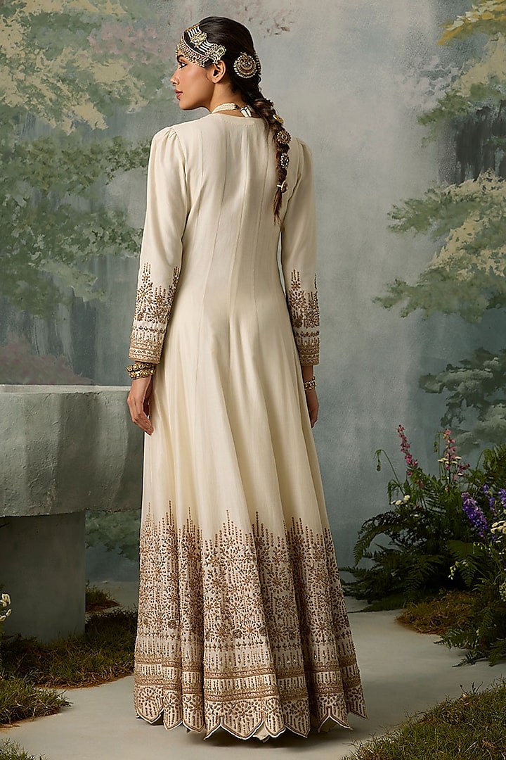 Ivory Silk Chanderi Zardosi Embroidered Wedding Anarkali Set by Sureena Chowdhri at Pernia's Pop Up Shop