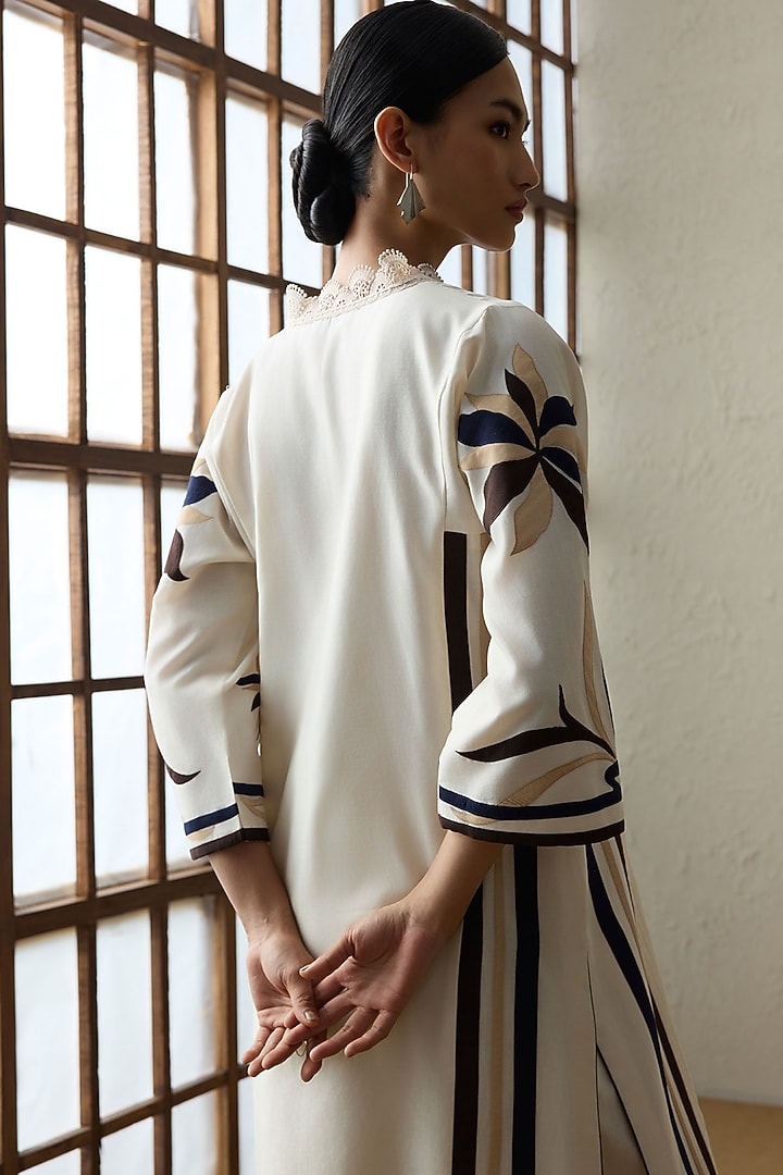 Ivory Silk Chanderi Organza Applique A-Line Kurta Set by Sureena Chowdhri at Pernia's Pop Up Shop