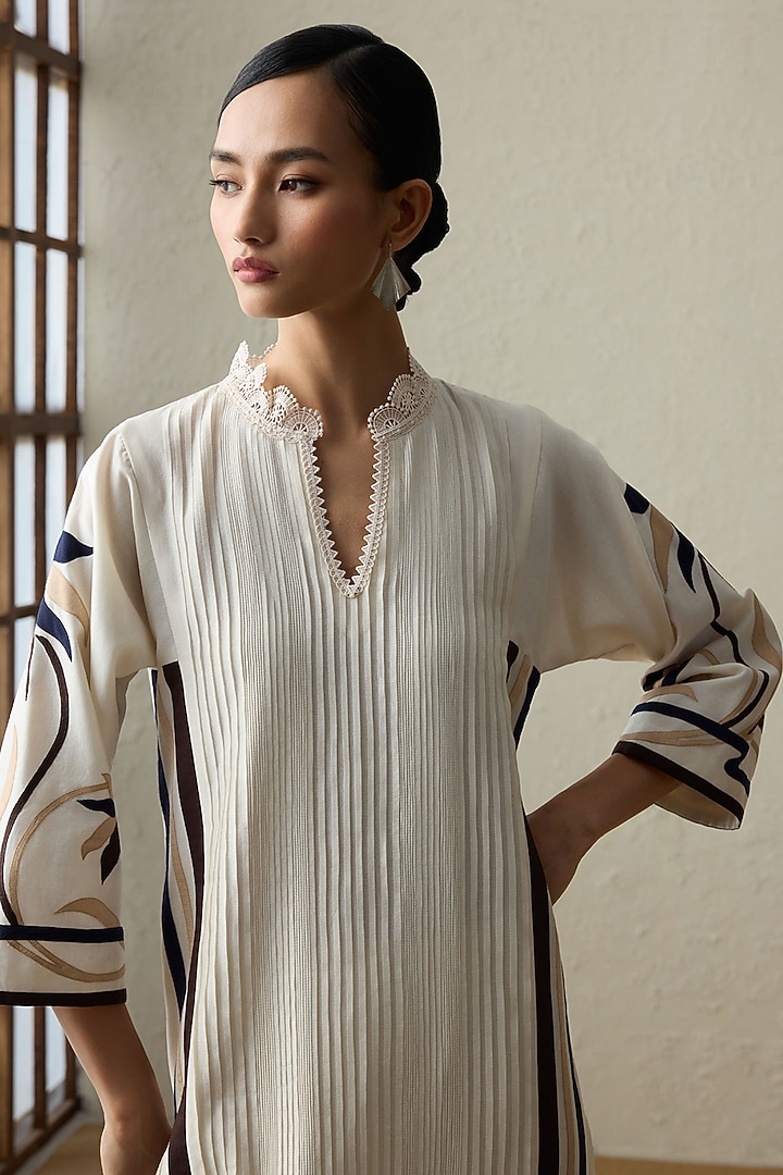 Ivory Silk Chanderi Organza Applique A-Line Kurta Set by Sureena Chowdhri at Pernia's Pop Up Shop