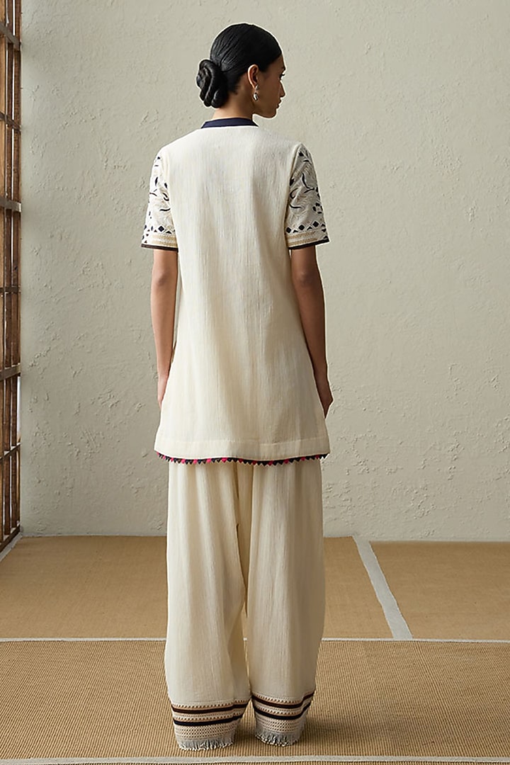 Ivory Cotton Gauze Applique Work Straight Kurta Set by Sureena Chowdhri at Pernia's Pop Up Shop