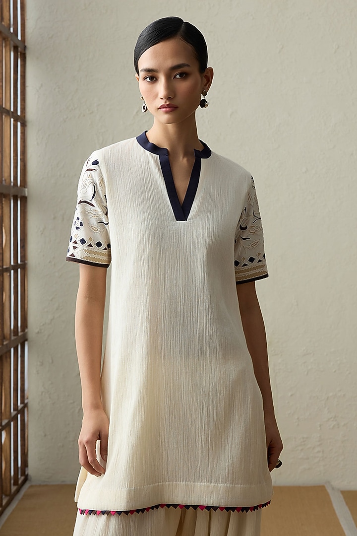 Ivory Cotton Gauze Applique Work Straight Kurta Set by Sureena Chowdhri at Pernia's Pop Up Shop