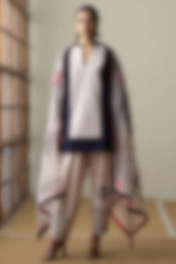 Baby Pink & Navy Blue Silk Chanderi Applique Kurta Set by Sureena Chowdhri at Pernia's Pop Up Shop