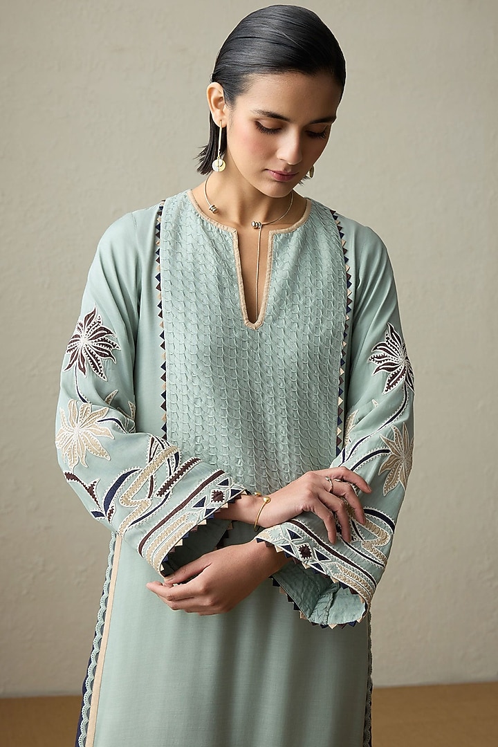 Sea Green Muslin Applique & Threadwork Kaftan by Sureena Chowdhri at Pernia's Pop Up Shop